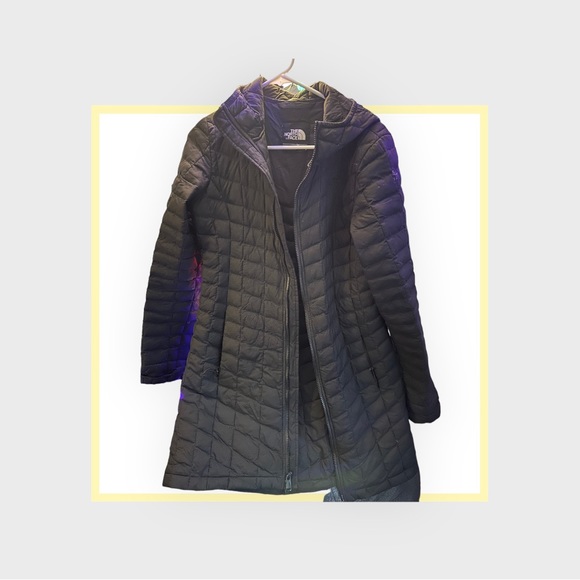 North Face Jacket Thermoball Quilted Parka - Picture 3 of 4